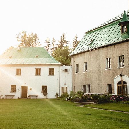 Отель Lesny Dwor W Gorach Sowich Woliborz Экстерьер фото