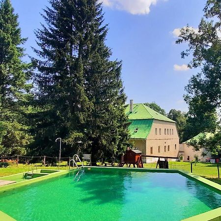 Отель Lesny Dwor W Gorach Sowich Woliborz Экстерьер фото