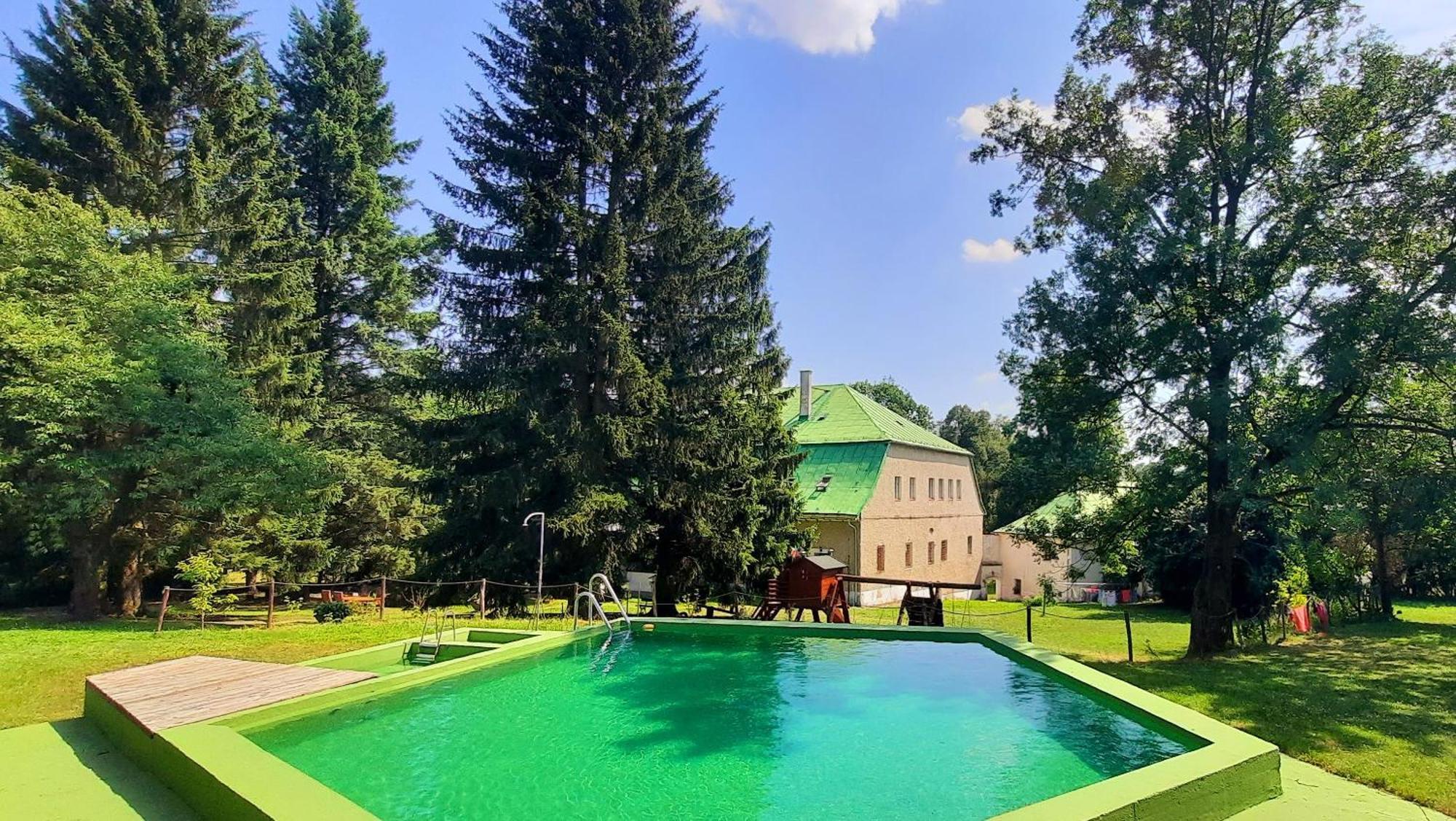 Отель Lesny Dwor W Gorach Sowich Woliborz Экстерьер фото